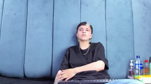 megan_thompsonn_ online show from May 13, 2026, 2:31 am