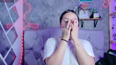 Snapshot of megan_xoxo1 chatting on October 31, 2025, 5:30 am Megan online show from October 31, 2025, 5:30 am