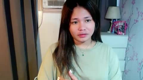 Snapshot of megan_younng chatting on May 24, 2026, 2:49 am MEGAN online show from May 24, 2026, 2:49 am