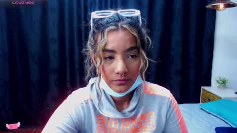 M E G A N   online show from December 8, 2024, 6:50 pm