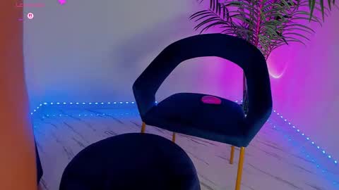 megancarlott_ online show from March 10, 2026, 9:25 am