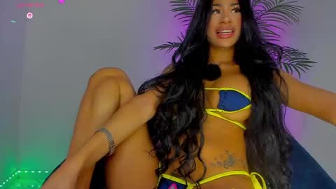 megancarlott_ online show from May 11, 2026, 11:49 am