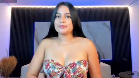 Snapshot of megancoxx_ chatting on November 4, 2025, 10:58 am Megan - Every day from 530 to 200 pm COL online show from November 4, 2025, 10:58 am
