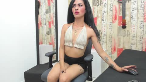 meganfox75 online show from February 4, 2025, 11:49 am