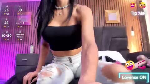 Snapshot of meganfoxxi_ chatting on October 14, 2025, 8:42 pm MeganFOXXI  online show from October 14, 2025, 8:42 pm