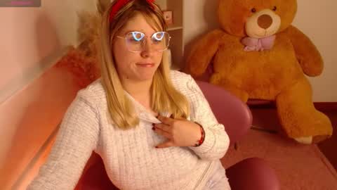 MEGAN online show from January 22, 2025, 12:59 am