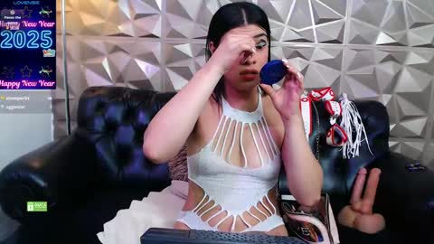 MeganM online show from January 3, 2025, 3:22 pm