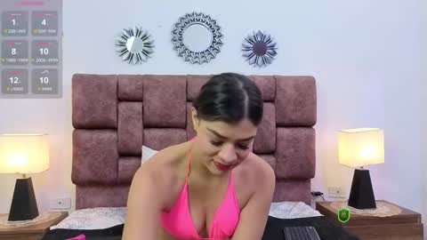 Snapshot of meganmistress_ chatting on October 13, 2025, 12:05 pm MeganM online show from October 13, 2025, 12:05 pm