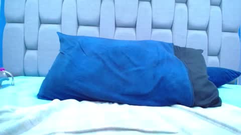 Snapshot of megann_boobs chatting on December 21, 2024, 7:06 pm Megan online show from December 21, 2024, 7:06 pm