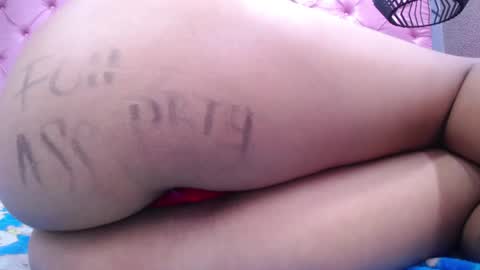 Snapshot of megann_boobs chatting on January 19, 2025, 1:00 am Megan online show from January 19, 2025, 1:00 am