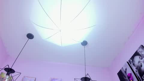 Megann Noa  online show from October 3, 2025, 7:22 pm