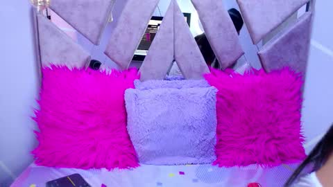 Megann Noa  online show from October 24, 2025, 9:00 pm