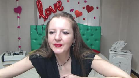 Snapshot of meganpirs chatting on April 15, 2026, 5:25 am MeganPirs online show from April 15, 2026, 5:25 am