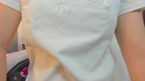 Snapshot of meganqueen2 chatting on June 2, 2026, 12:40 pm Megan Queen online show from June 2, 2026, 12:40 pm