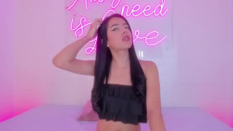 Snapshot of meganritz_ chatting on September 29, 2025, 3:33 am Meganritz online show from September 29, 2025, 3:33 am