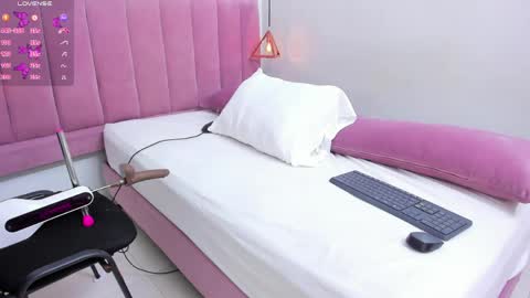 Megan  online show from May 12, 2026, 4:26 pm