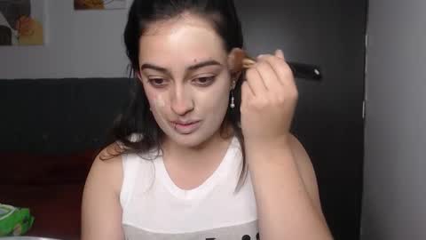 Snapshot of megansnow_ chatting on October 23, 2025, 12:43 am MEGAN online show from October 23, 2025, 12:43 am