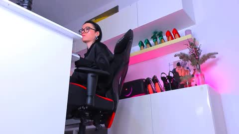 Megan online show from February 5, 2026, 10:58 pm