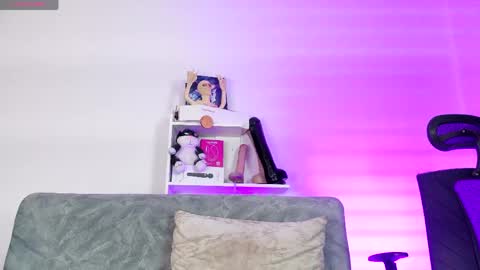 Megan online show from May 2, 2026, 8:25 pm