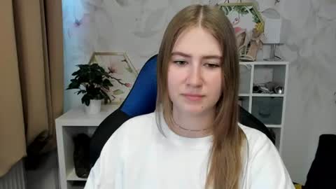 Megan online show from July 30, 2026, 5:50 am