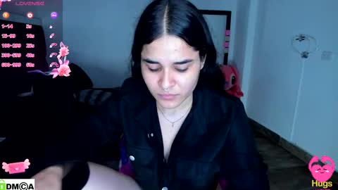 Megan Xue online show from October 6, 2025, 1:36 am