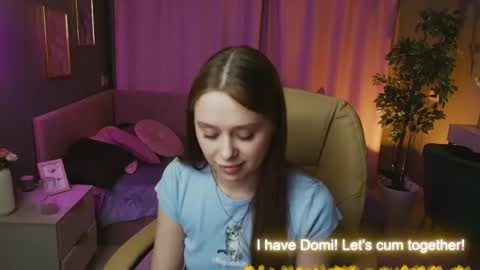 megg_ryan online show from May 11, 2026, 2:45 pm