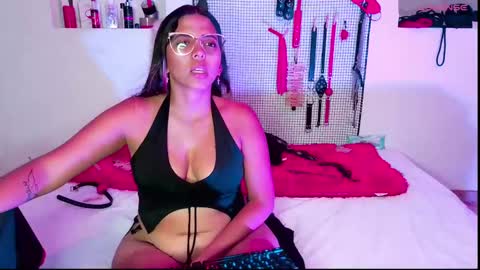 Your best slave  online show from February 18, 2025, 8:58 pm