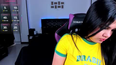 meghan_as online show from October 20, 2025, 3:01 pm