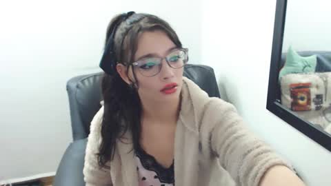 Snapshot of meghan_cherrys chatting on February 19, 2025, 6:22 am meghan online show from February 19, 2025, 6:22 am