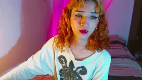 Snapshot of meghan_devil_ chatting on September 18, 2025, 6:15 am meghan_devil_ online show from September 18, 2025, 6:15 am