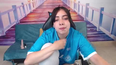Megan Rossi online show from February 27, 2025, 2:10 pm