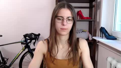 Megi online show from December 20, 2025, 7:26 am