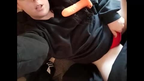 Megs online show from April 17, 2026, 3:37 pm