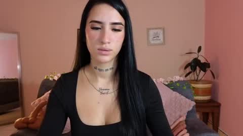 Mei online show from October 10, 2025, 11:20 am