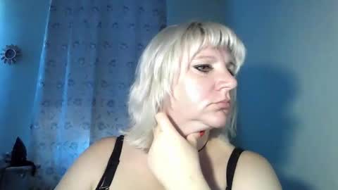 Snapshot of meilomawesa chatting on September 23, 2025, 8:17 am MeilomaWesa online show from September 23, 2025, 8:17 am