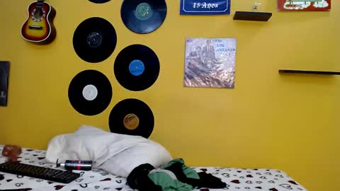 MEIS online show from May 5, 2026, 2:41 am