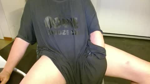Snapshot of mejustaboy chatting on October 3, 2025, 9:23 pm link online show from October 3, 2025, 9:23 pm