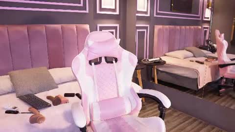 Snapshot of mekari_doll chatting on June 13, 2026, 9:24 pm Mekari . online show from June 13, 2026, 9:24 pm