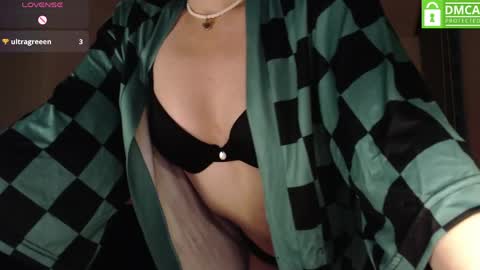 Snapshot of meko_hzu chatting on May 2, 2026, 2:49 am WETWATERMELL online show from May 2, 2026, 2:49 am