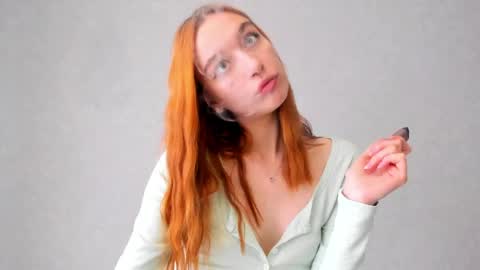 mel__lisa online show from May 15, 2026, 11:45 pm