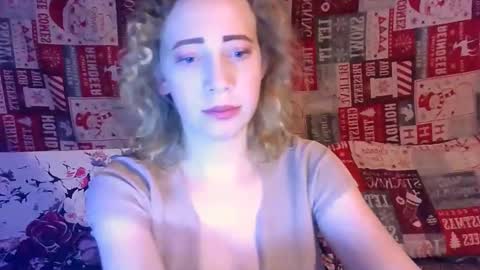 Snapshot of mel_mellie chatting on February 26, 2025, 9:16 pm Mel Mellie online show from February 26, 2025, 9:16 pm