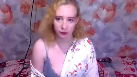 Snapshot of mel_mellie chatting on December 22, 2025, 1:02 am Mel Mellie online show from December 22, 2025, 1:02 am