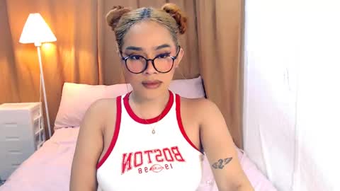 mel_rai14 online show from May 11, 2026, 11:49 am