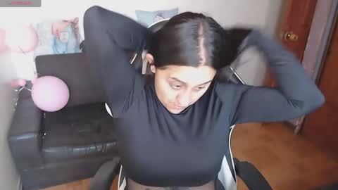 Snapshot of mel_raise chatting on May 9, 2026, 6:13 pm mel raise online show from May 9, 2026, 6:13 pm
