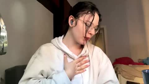 Leila online show from February 5, 2026, 8:08 am