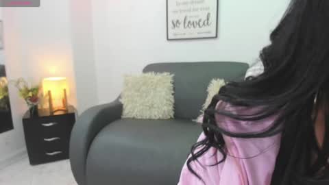 melan_owen online show from December 28, 2024, 10:36 am