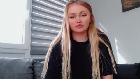 Melania online show from March 26, 2026, 12:44 pm