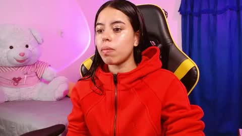 Snapshot of melani_bear chatting on March 24, 2026, 1:27 pm MELANI online show from March 24, 2026, 1:27 pm