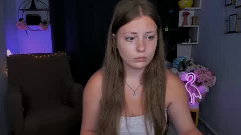 Snapshot of melani_bumm chatting on September 9, 2025, 7:41 am melani_bumm online show from September 9, 2025, 7:41 am