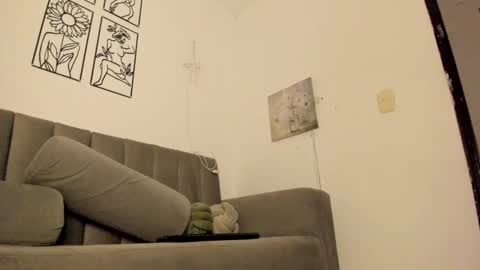 Snapshot of melani_greyy chatting on December 5, 2024, 12:19 am melani greyy online show from December 5, 2024, 12:19 am